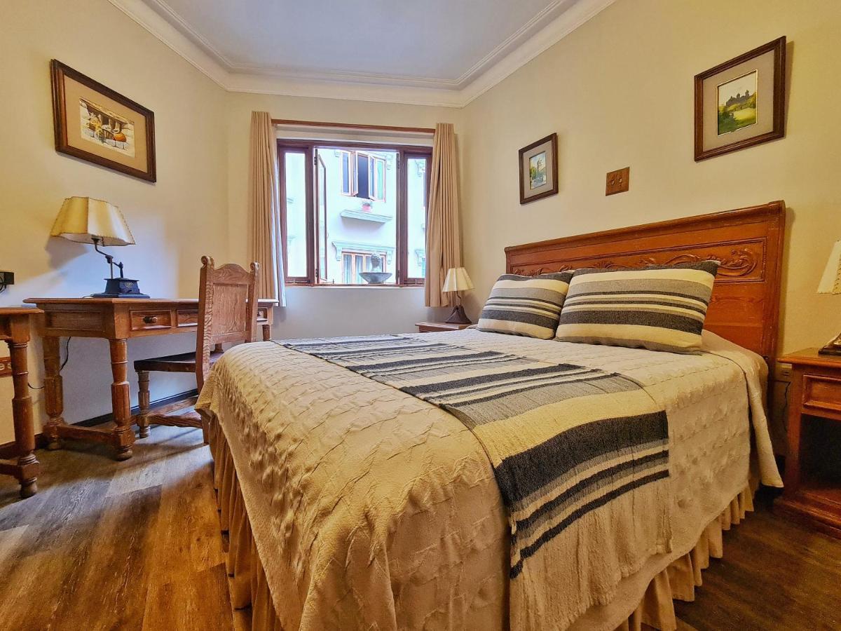 Hotel Antigua Miraflores リマ エクステリア 写真