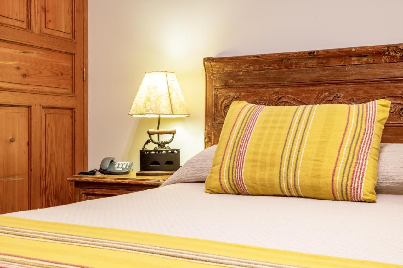Hotel Antigua Miraflores リマ エクステリア 写真