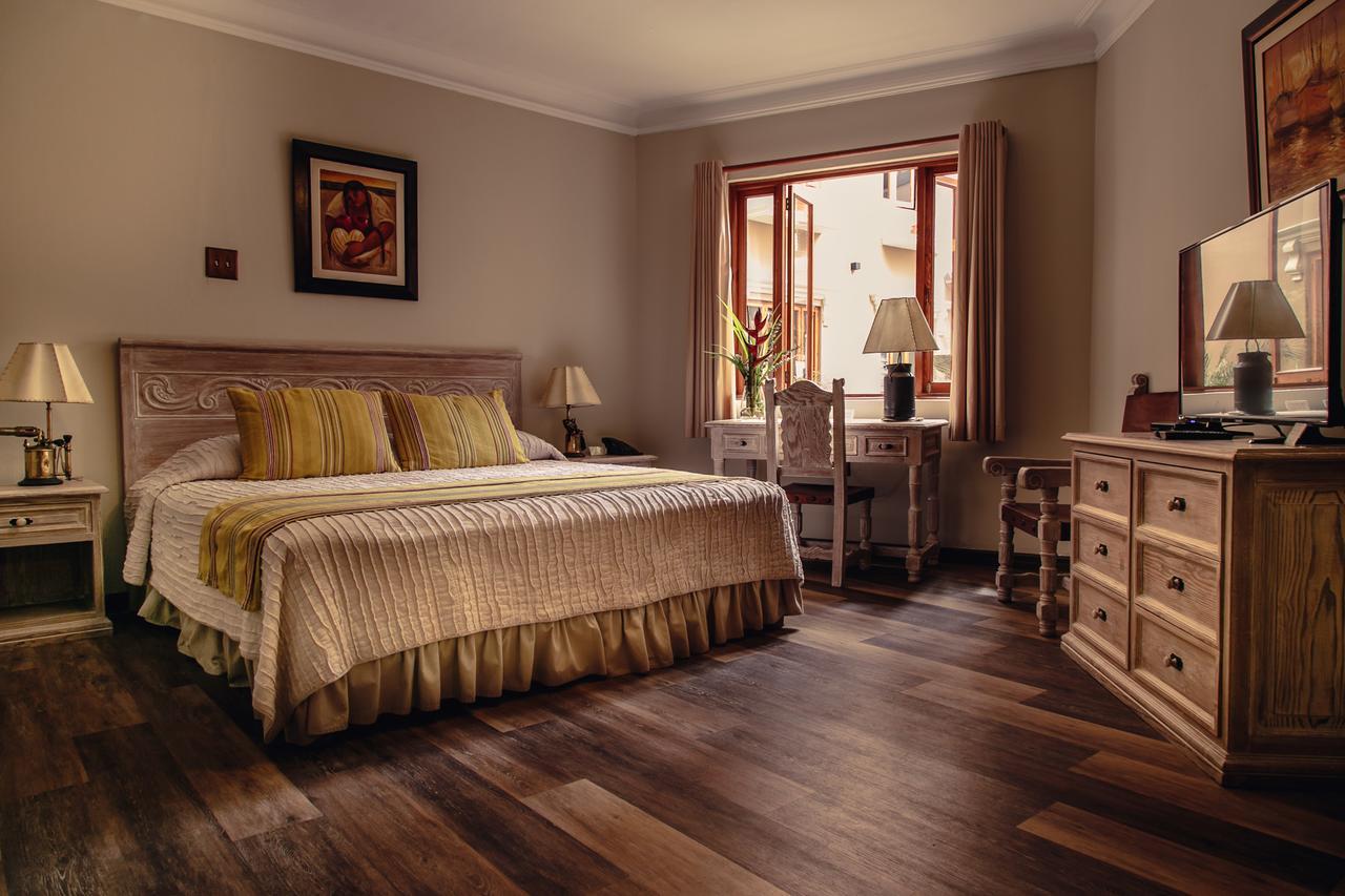 Hotel Antigua Miraflores リマ エクステリア 写真